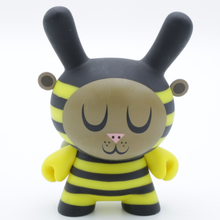 Load image into Gallery viewer, Bumble Bee Dunny x Amanda Visell x Dunny 2009 Series